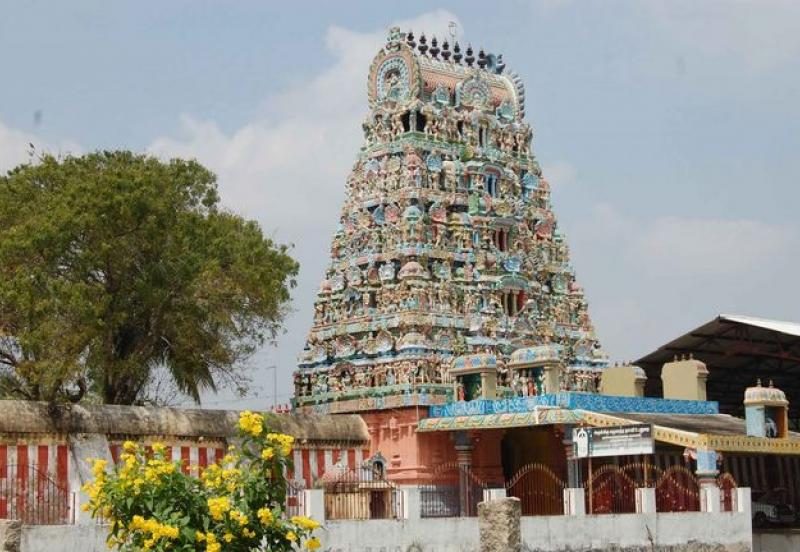 beautiful_gopuram_thirunallar_temple